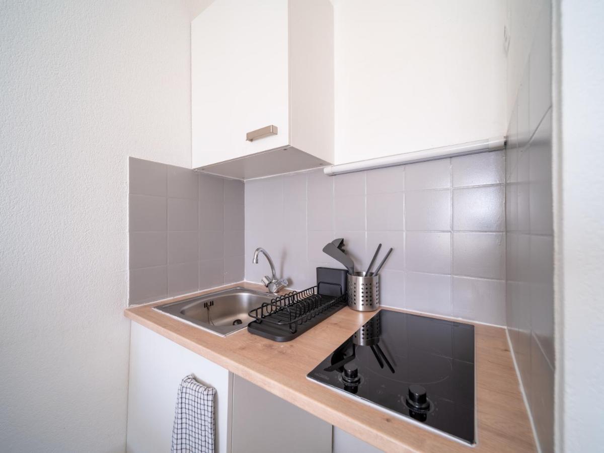 Appartement Climatise Avec Parking A 6Min A Pied De La Gare St Charles Marseilles Exterior foto
