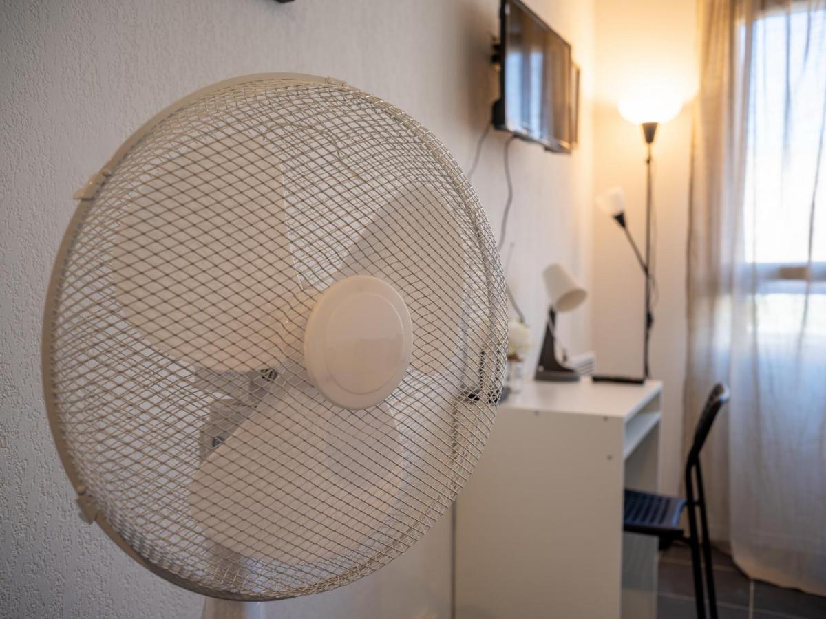 Appartement Climatise Avec Parking A 6Min A Pied De La Gare St Charles Marseilles Exterior foto
